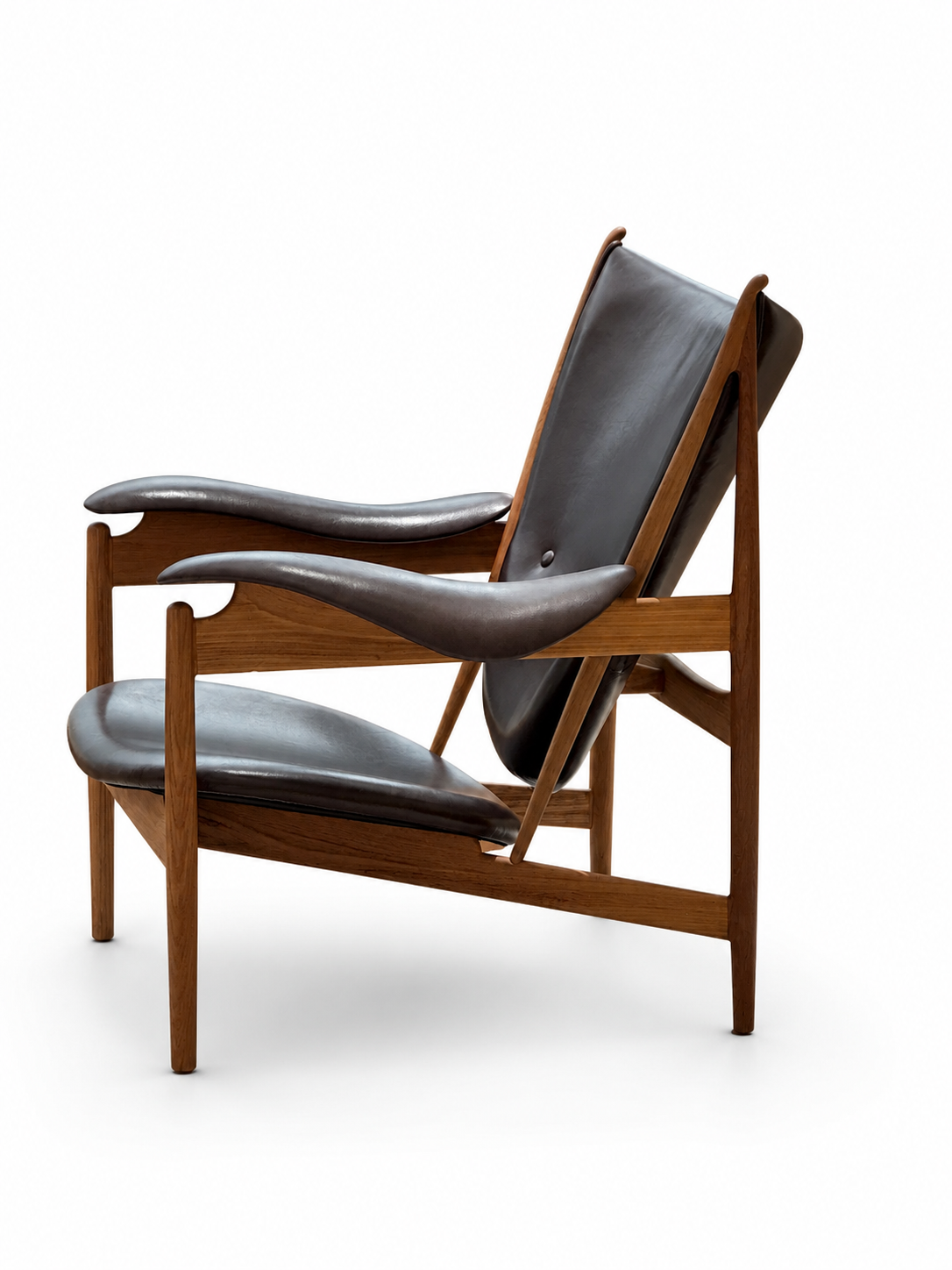 Highland Lounge Chair